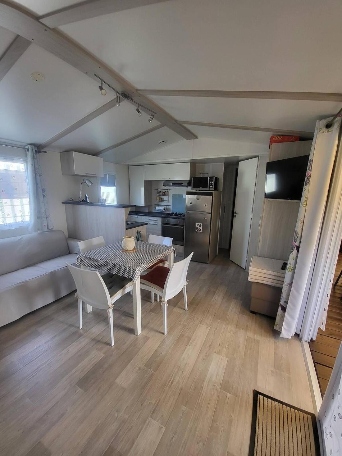 Mobil-Home Montmartin-Sur-Mer Hauteville-sur-Mer Extérieur photo